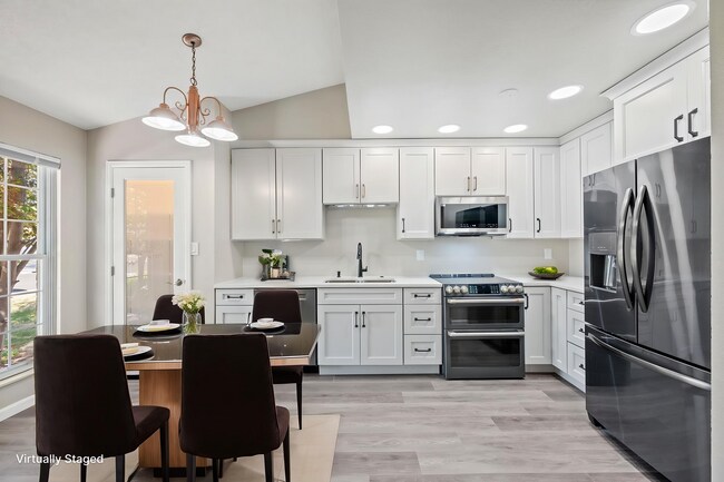 Foto del edificio - Charming 3-Bedroom Home in Westminster, CO – Finished Basement!