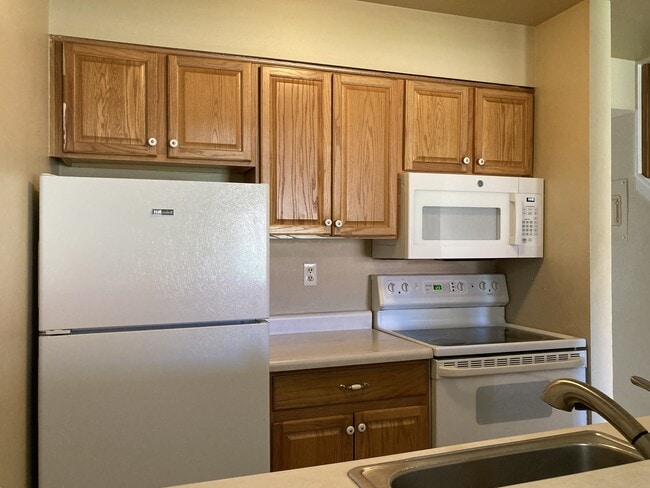 Building Photo - 4505 N Carefree Cir