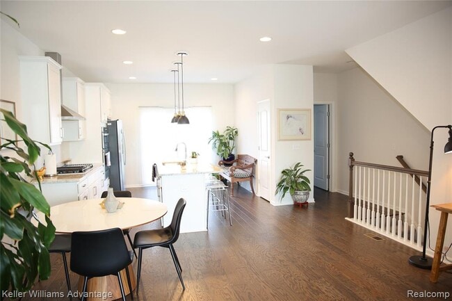 Foto del edificio - 47660 Alden Terrace S