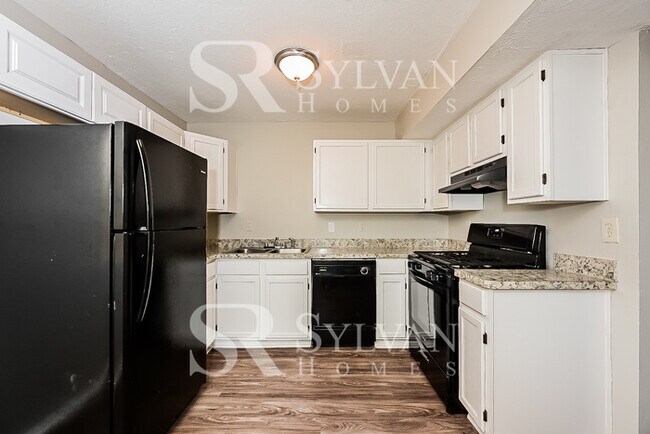 Foto del edificio - Live the good life in this 3 BR, 2 BA home