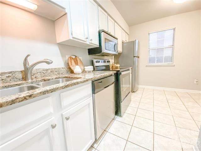 Building Photo - 2815 Heathstead Place