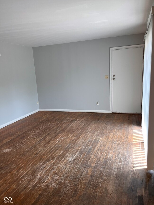 Foto del edificio - 6264 Eastridge Dr