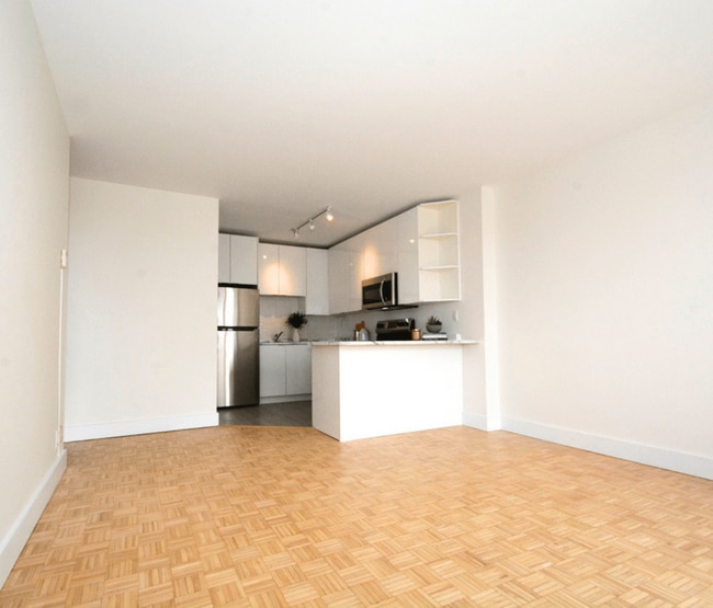 Building Photo - Spring Garden Terrace