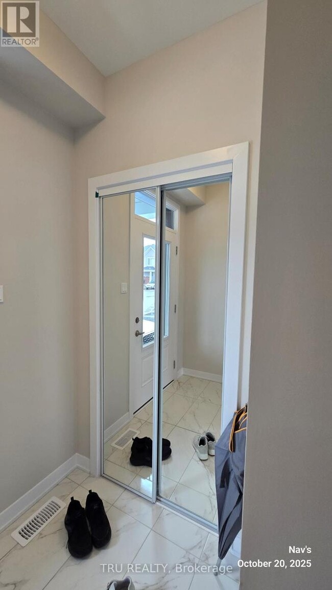 Building Photo - 887 Andesite Ter