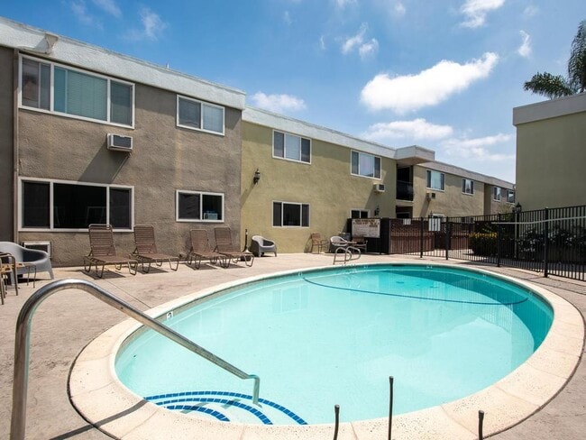 Building Photo - 6602 Beadnell Way