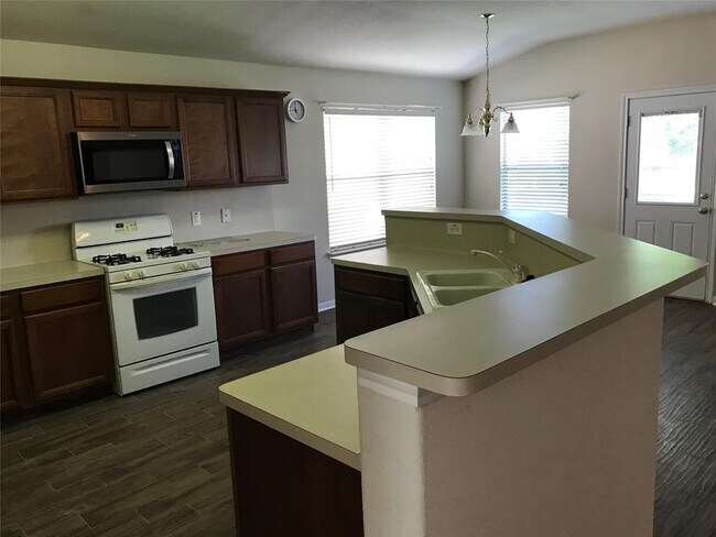 Foto del edificio - 16819 Bending Creek Ln