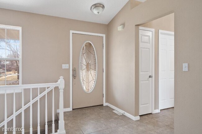 Building Photo - 4 br, 3 bath House - 927 Holiday Point Pkwy