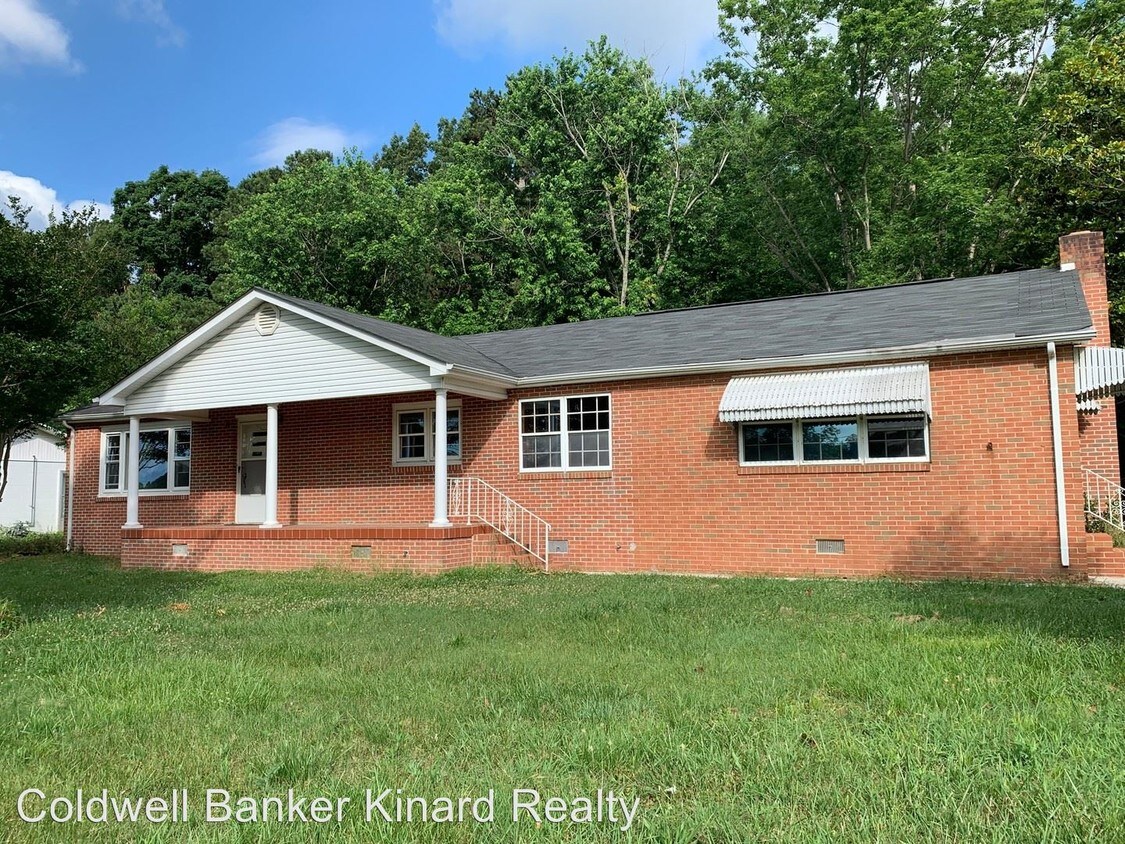 Foto principal - 3 br, 2 bath House - 443 Minnis Rd NE