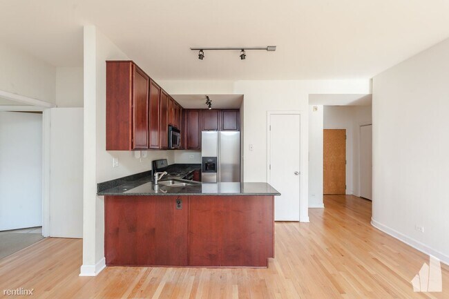 Foto del edificio - 2 br, 2 bath Condo - 2158 W Grand Ave # 2A
