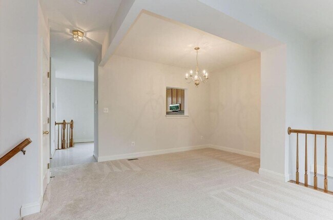 Foto del edificio - 43784 Brookline Terrace