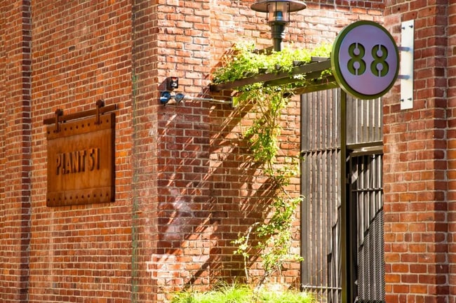 Foto del edificio - 88 Bush St