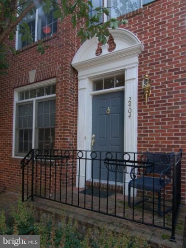 Building Photo - 2404 13th Ct N
