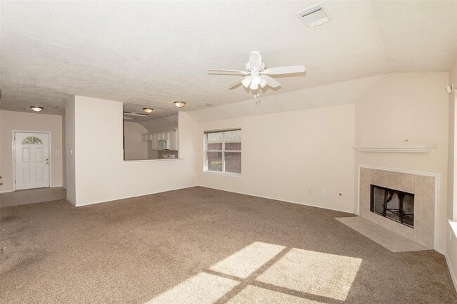 Building Photo - 5008 Blanco Dr