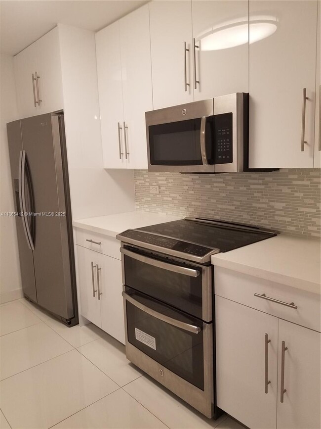 Foto del edificio - 2651 NE 212th Terrace