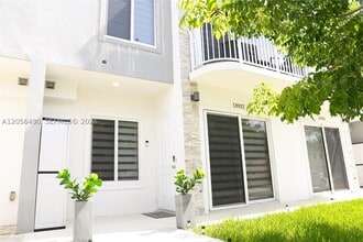 Building Photo - 13932 SW 259th Way