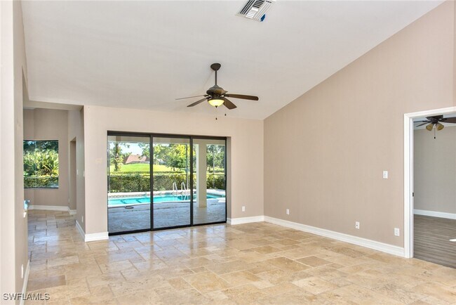 Foto del edificio - 2106 Imperial Golf Course Blvd