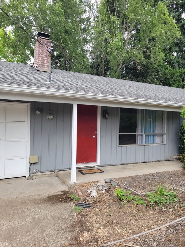 ENTRANCE - 5955 SW 179th Ave