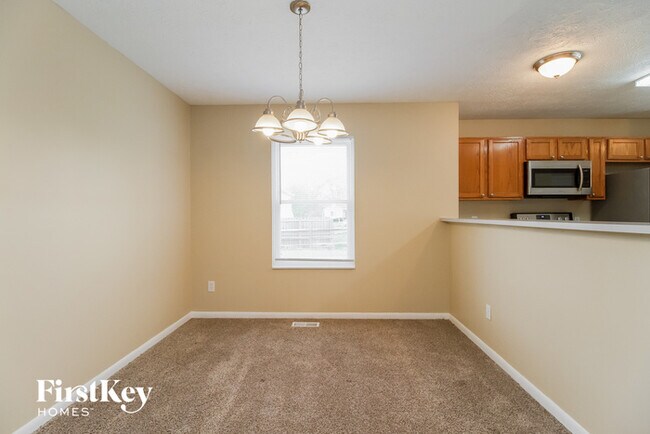 Building Photo - 1380 Apple Farm Drive