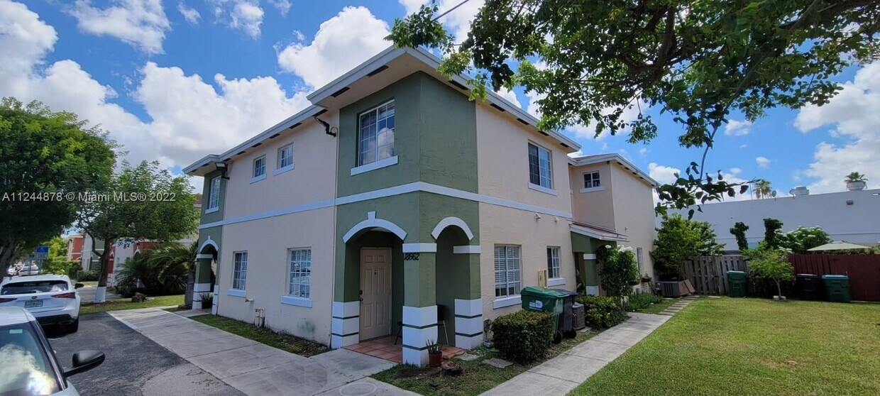 18662 SW 100th Ave Unit 18662, Cutler Bay, FL 33157 Condo for Rent in
