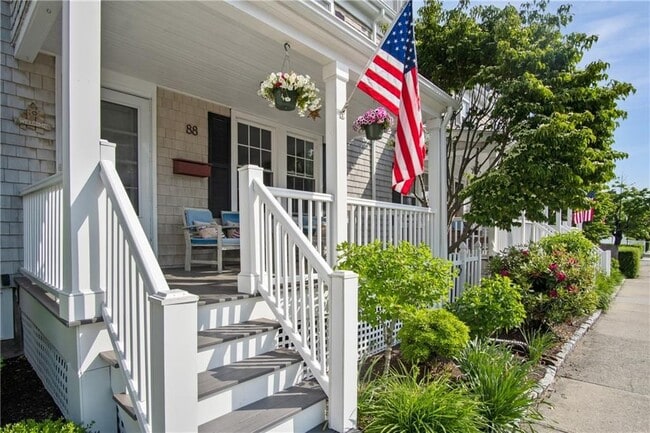 Building Photo - 88 Kay St