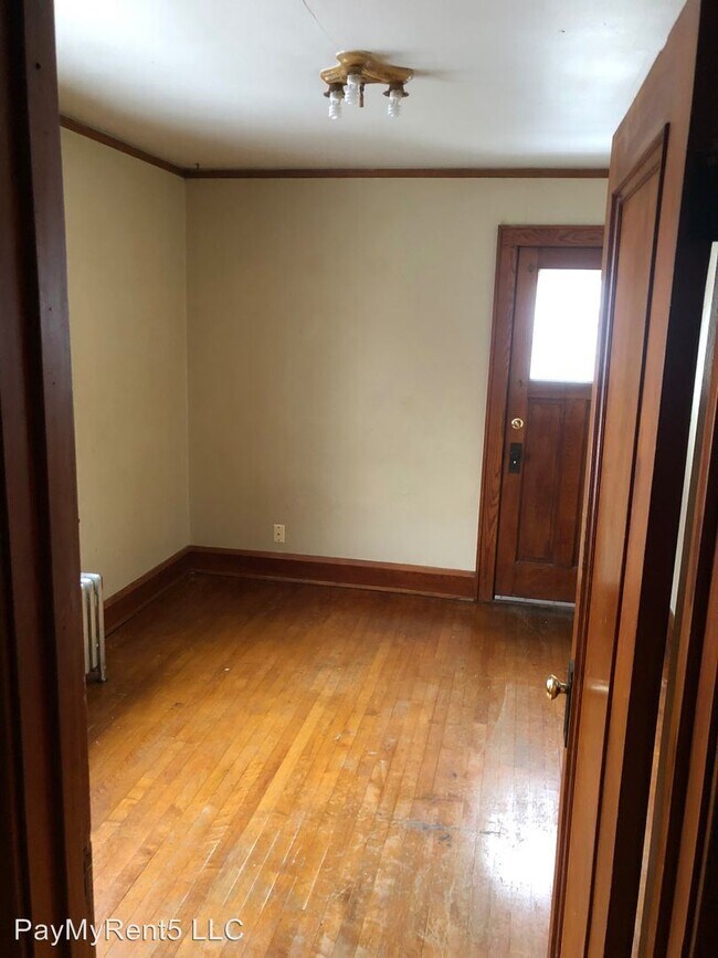 Building Photo - 2904 W Arthur Ave