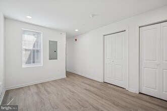 Building Photo - 4926 W Thompson St