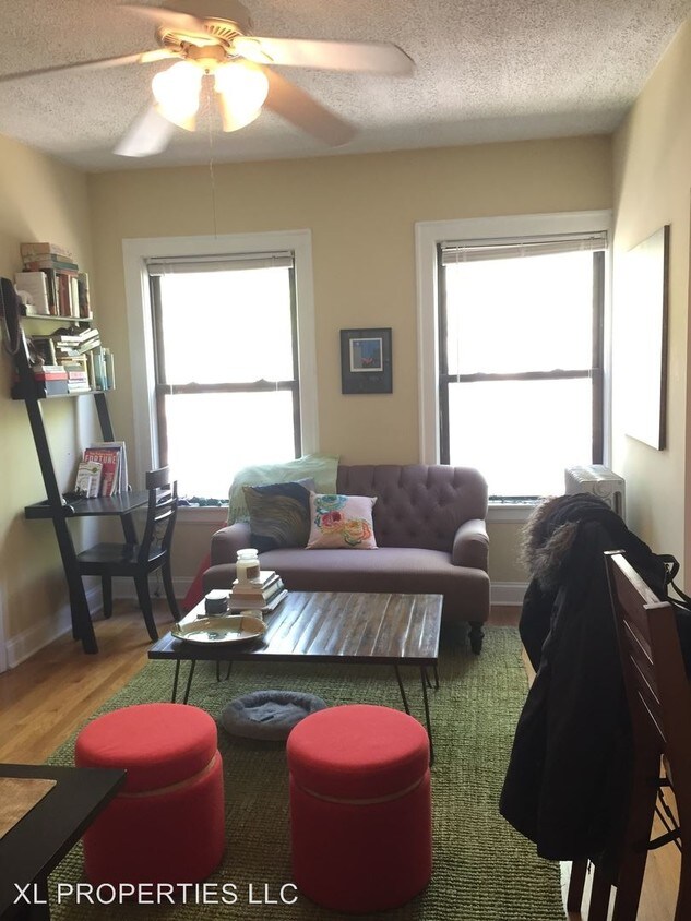 Primary Photo - 4440 N Wolcott Ave