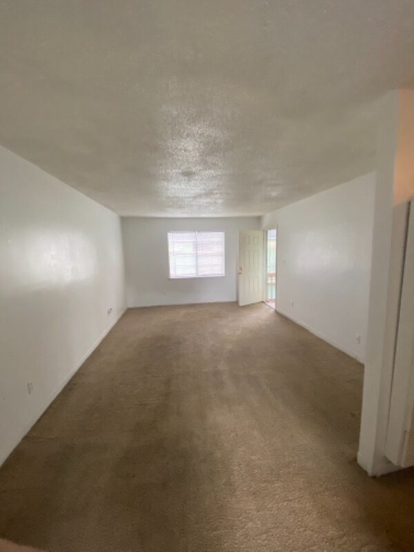 Building Photo - 19 3rd Ave S
