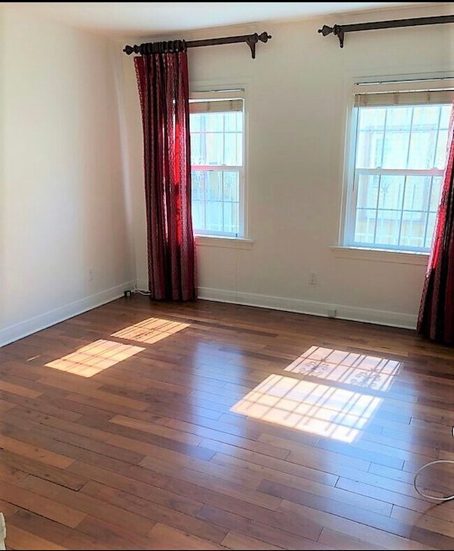 2nd bedroom - 472 S Willaman Dr