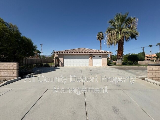 Building Photo - 78823 Ave 42