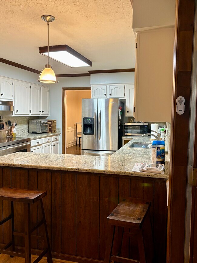 Foto del edificio - 8909 Ormand Ln