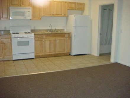 Building Photo - 257 S Kenmore Ave