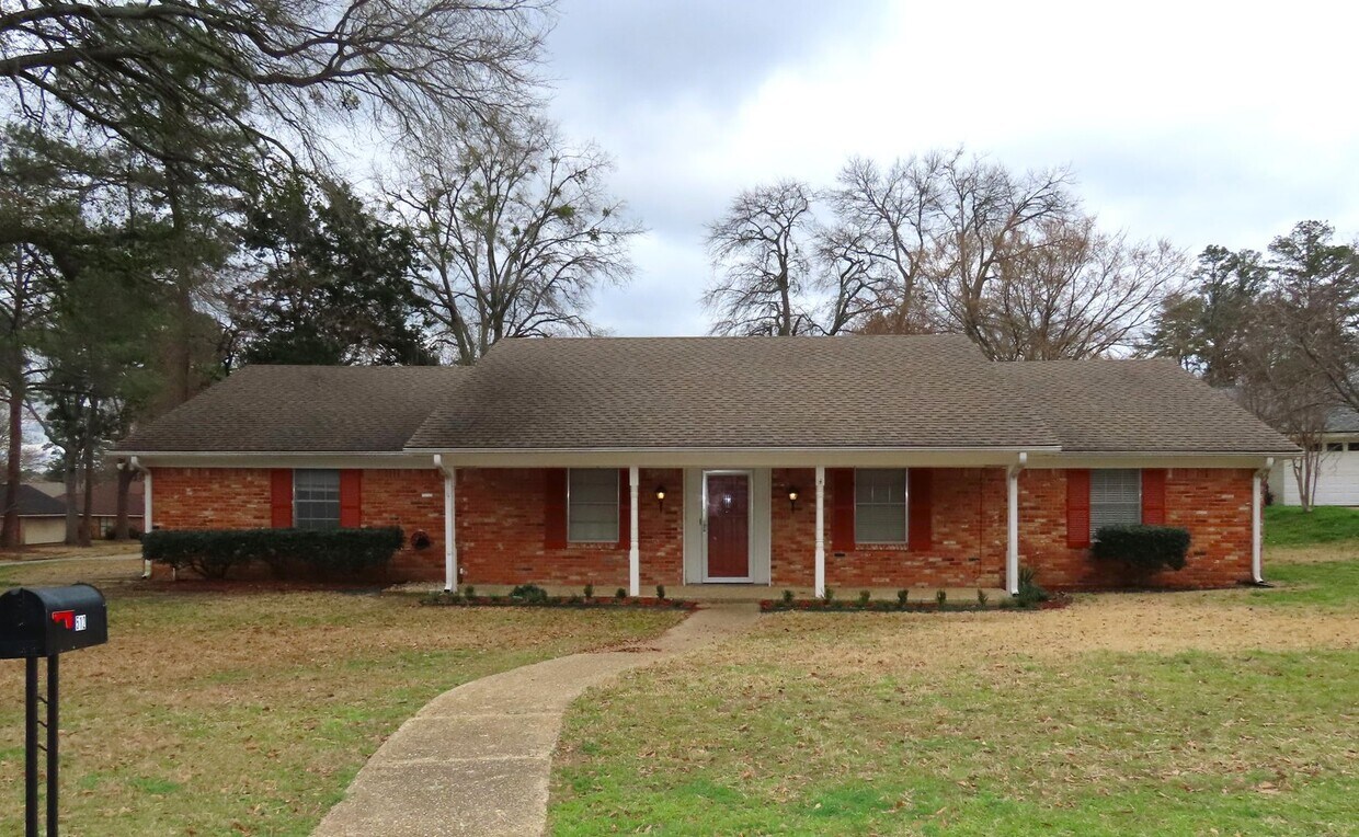 Primary Photo - South Tyler! Beautiful 4 Bedroom, 3 Bath H...