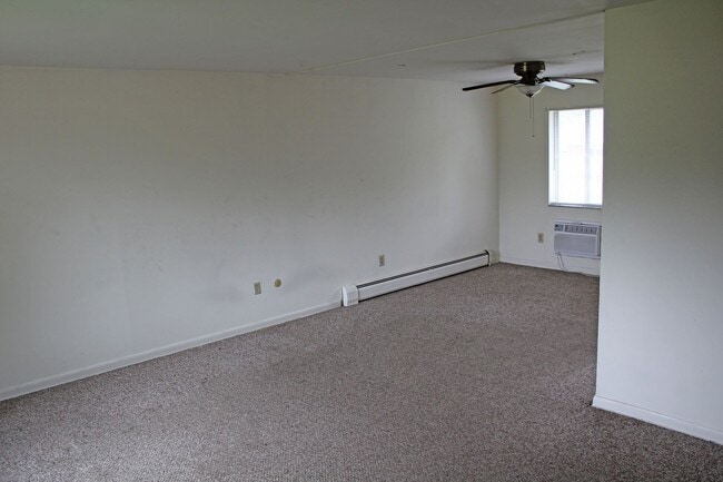 Building Photo - Cozy 2bed/1bath Apartment in Trotwood!