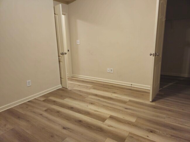 Building Photo - 3328 Sardis Bend Dr