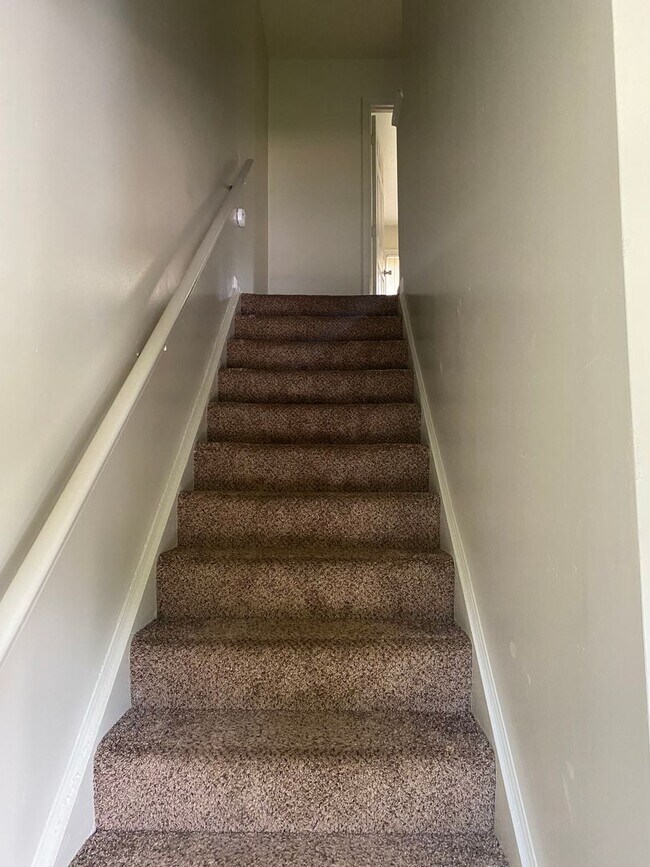 Foto del edificio - 607 Emerald Dr