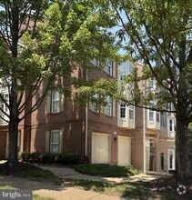 Building Photo - 9400 Van Arsdale Dr