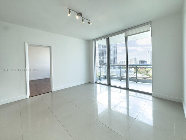 Foto del edificio - 90 SW 3rd St
