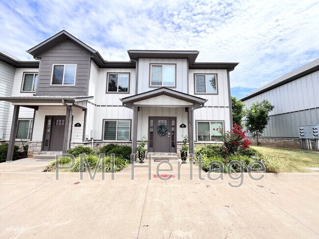 Foto del edificio - 418 NW Retreat Ln