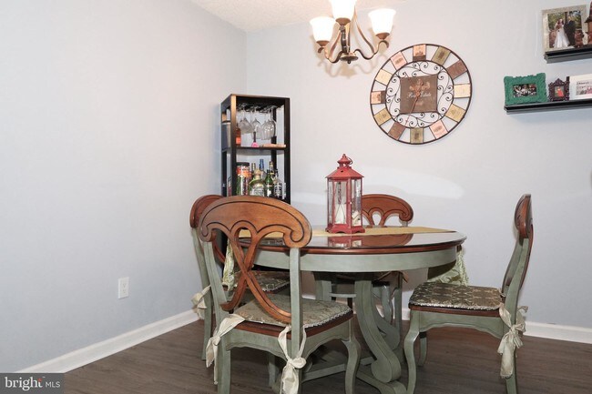 Foto del edificio - 13 Le Forge Ct