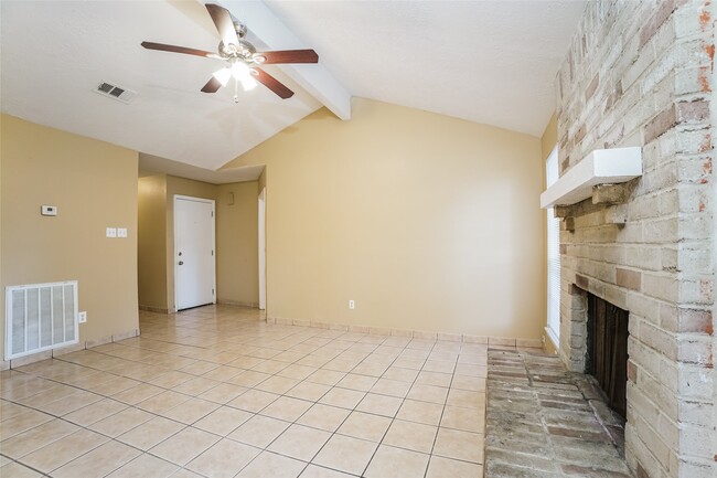 Foto del edificio - 4423 Quailgate Dr