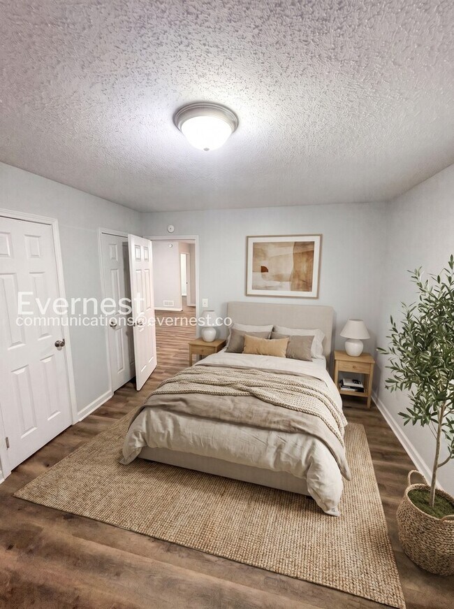 Foto del edificio - 711 W Creek Cir