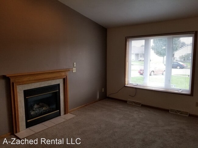 Building Photo - 4 br, 2 bath House - 1403 Glenview Lane