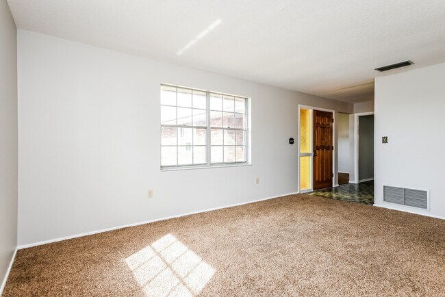 Building Photo - 34449 Black Bass Cir