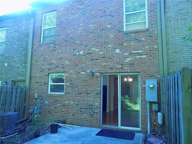Foto del edificio - 3369 Marla Blvd NW