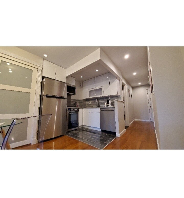 Foto principal - 1628 2nd Ave