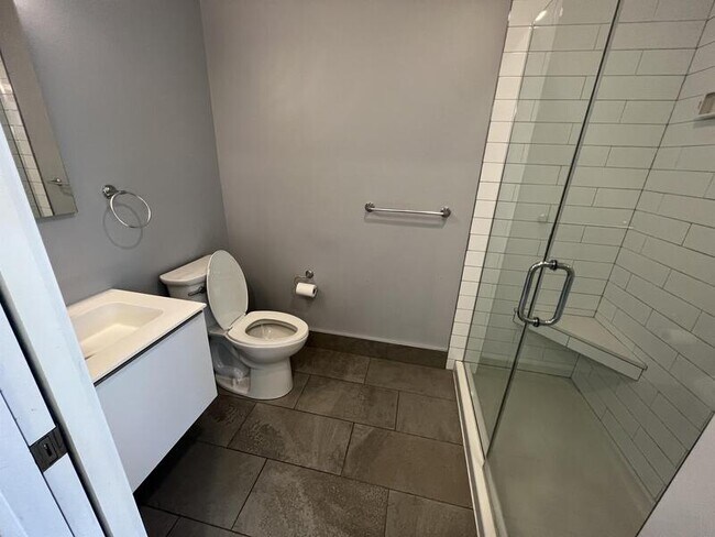 Foto del edificio - 35 S Huntington Ave