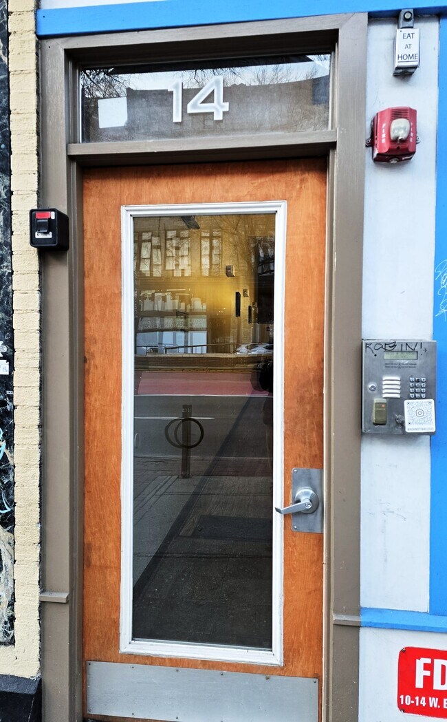 Building Photo - Simon Cycle Building