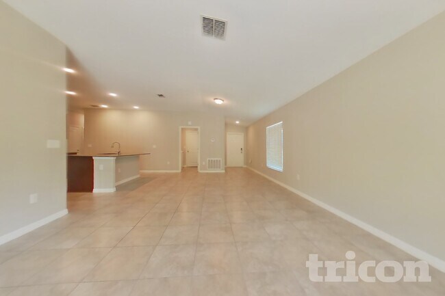 Building Photo - 1724 Broad Winged Hawk Dr