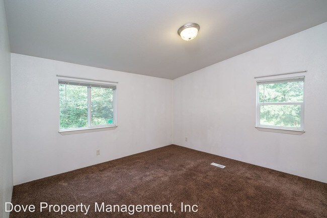 Building Photo - 3 br, 2 bath House - 392 Newquist Road